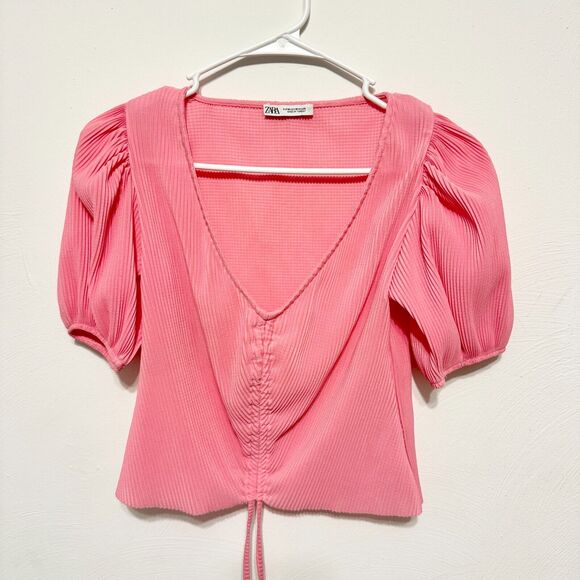 Zara Blouse Women Size Medium Puff Sleeve Cropped Ruffled Textured V Neck Barbie - Picture 1 of 3